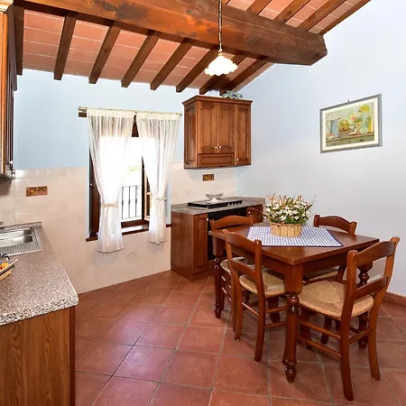 Agriturismo La Pietraia Bauernhof *